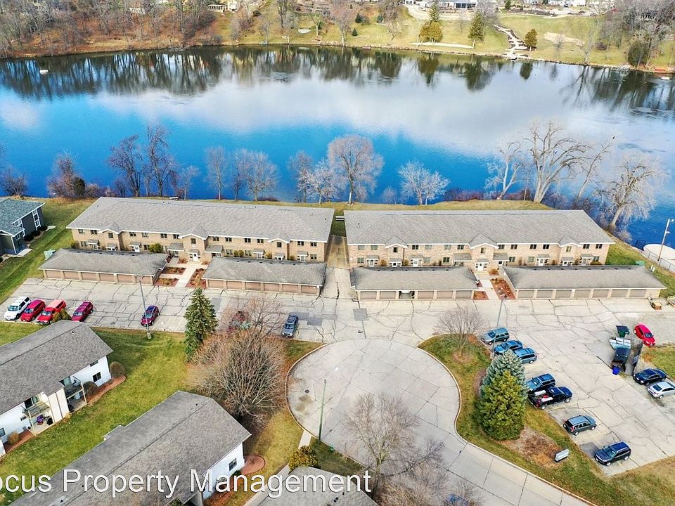 1st image of 410 Fox Shores Dr #1