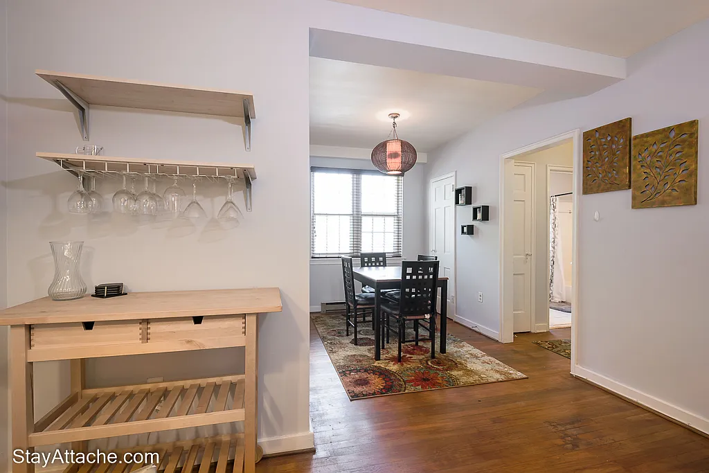 1 bed, 700 sqft, $1,750 — Photo 4