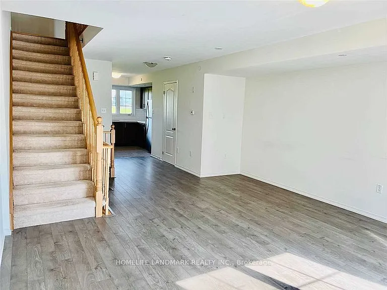 2695 Deputy Minister Path — Photo 4