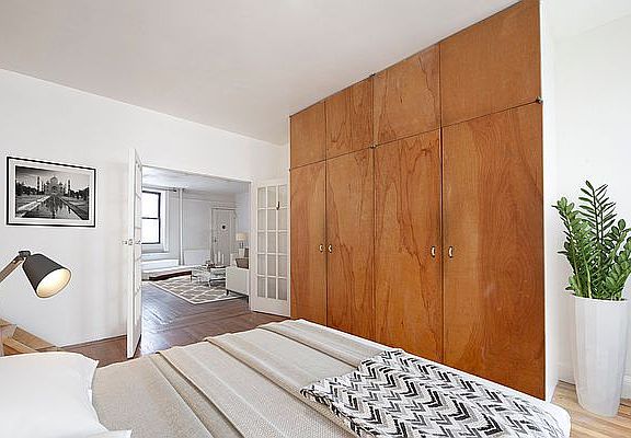 4th image of 74 2nd Ave APT 2B