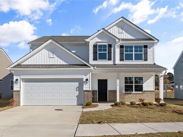 328 Blooming Maple Dr, Kernersville, NC 27284