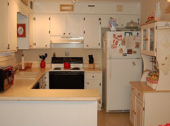 3rd image of 4090 Briarwood Dr