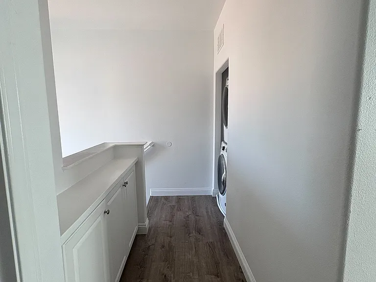 Finch Ln — Photo 22
