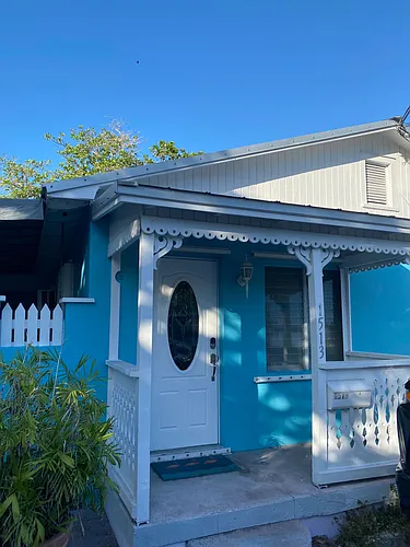 1513 Josephine St Photo 1