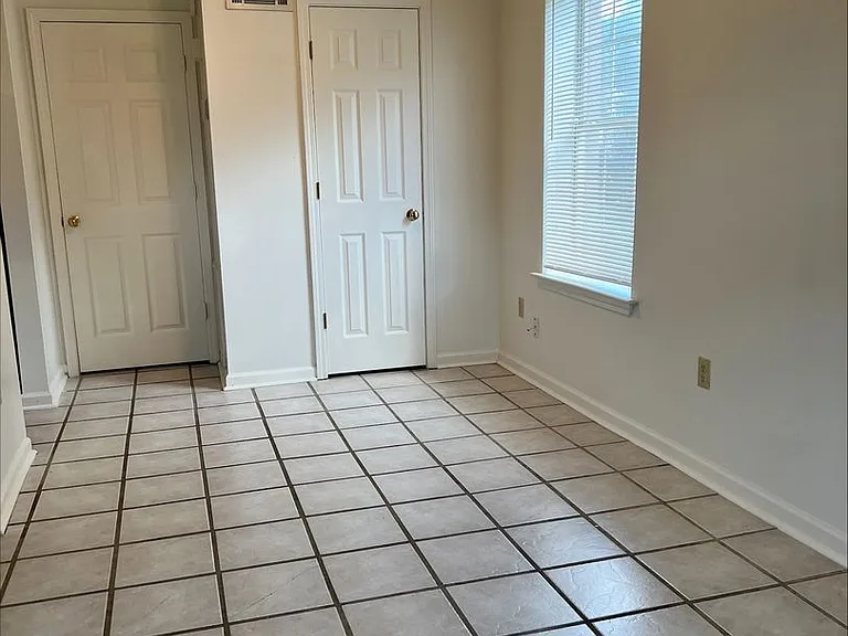 145 N Telemachus St — Photo 3