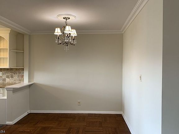 4th image of 415 Claremont Ave #C006d-6d