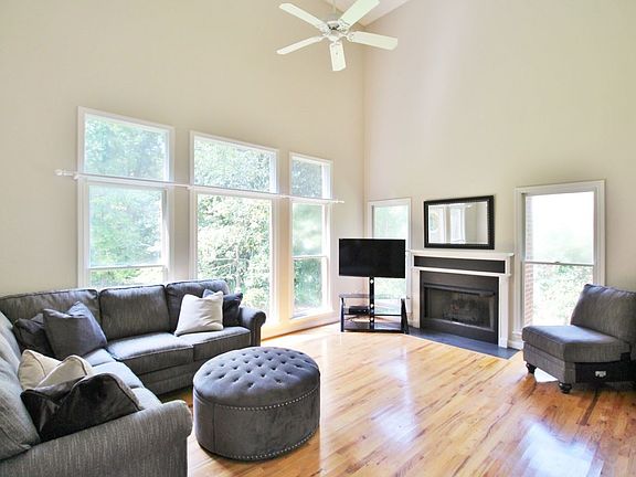 5th image of 509 Bent Creek Ln