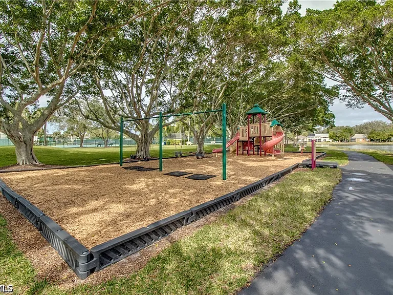 14501 Daffodil Dr #1207 — Photo 28