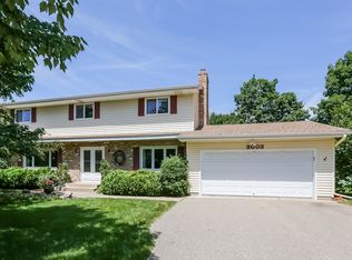 3003 W 96th Street Cir, Bloomington, MN 55431