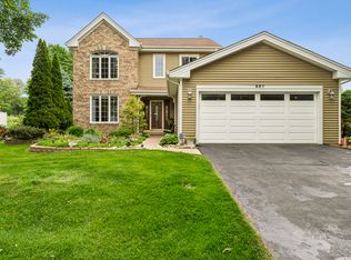 687 Rose Ln, Bartlett, IL 60103