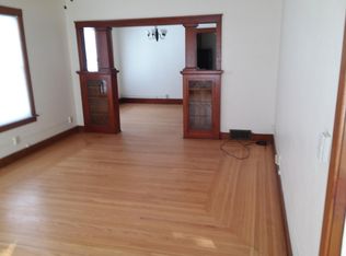 625 Loomis St, Sycamore, IL 60178