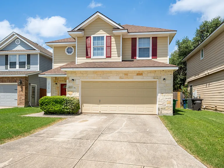 12719 Goldenrain Bay — Photo 1