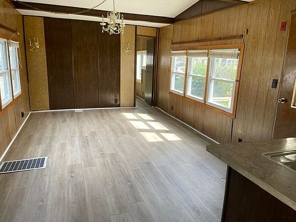 3rd image of 3 Willow Street
