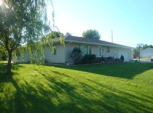 300 S Augusta Rd, Clayton, IL 62324