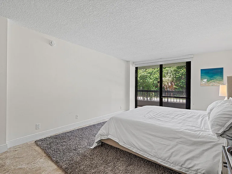277 N Ocean Blvd #1040 — Photo 18