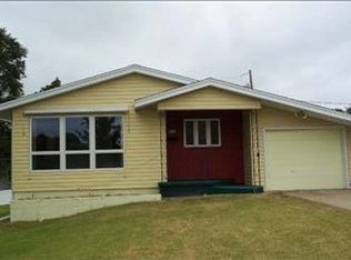 4822 Grover St, Omaha, NE 68106