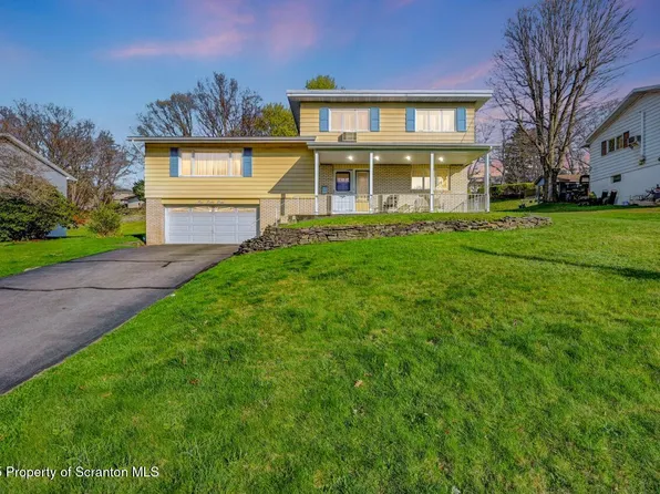 4 Leslie Dr, Scranton, PA 18505