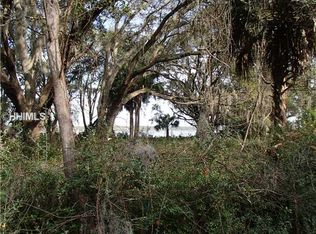 3 Oak Point Landing Rd, Hilton Head Island, SC 29928