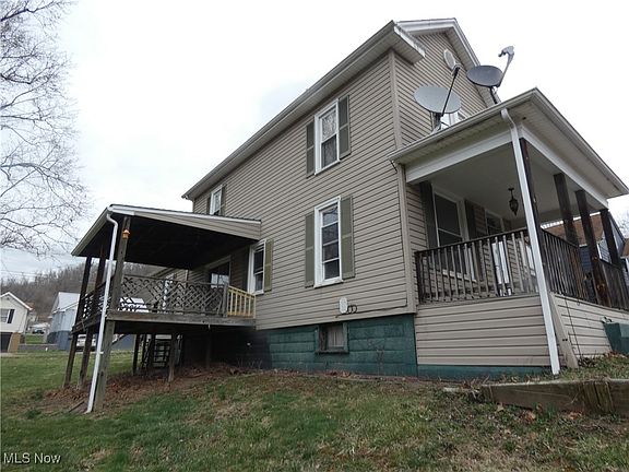 2nd image of 1253 Birch St