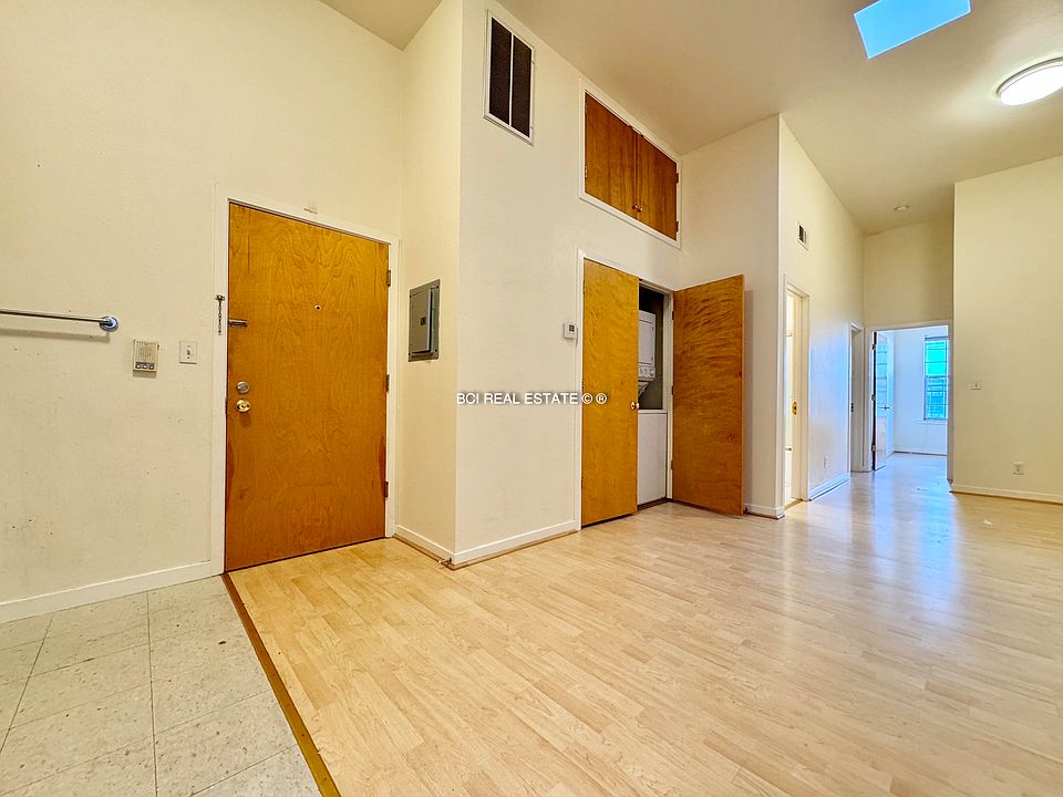 1st image of 1066 Stockton St #A