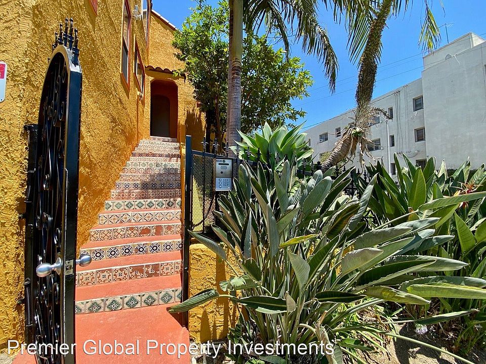1st image of 605 N Tularosa Dr #1