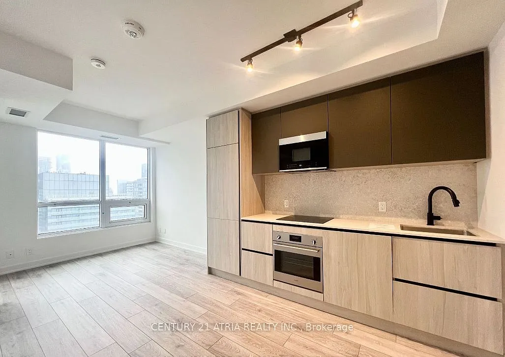 1 bed, $2,300 — Photo 3