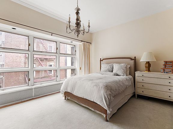 4th image of 60 E 79th St APT 3B