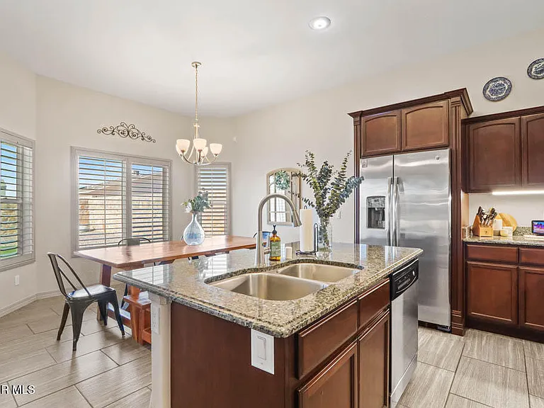 14553 Hunters Grove Ave — Photo 10