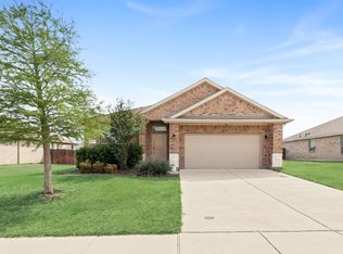 444 Windsail Ln, Azle, TX 76020