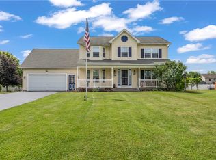 27 Summertime Trl, Hilton, NY 14468