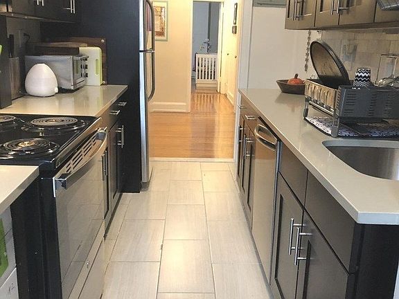 4th image of 175 W 76th St APT 14B