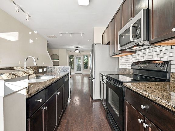 2nd image of 732 Seigle Point Dr