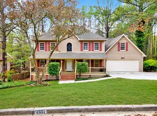 2611 Rock Point Ln, Snellville, GA 30039