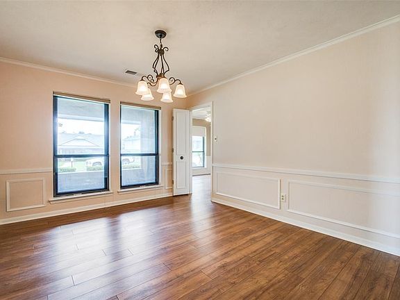 2nd image of 610 Westway Dr