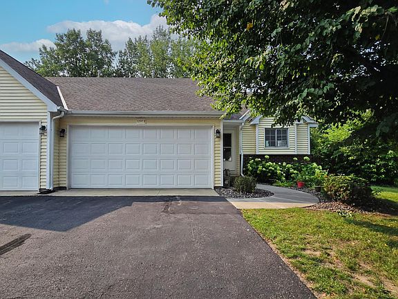 3rd image of 12973 Eastview Ct