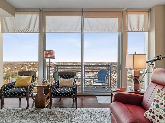 4th image of 201 N Elm St Suite 1207