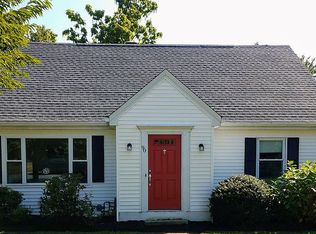 90 Hadde Ave, Cumberland, RI 02864