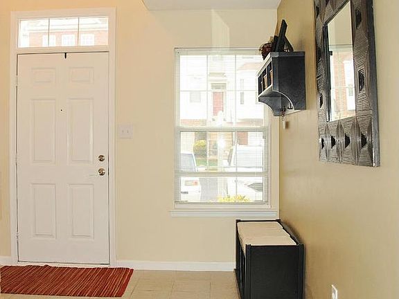 2nd image of 7756 Desiree St