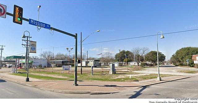 1st image of 3211 Roosevelt Ave