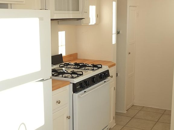 5th image of 4684 Boundary St