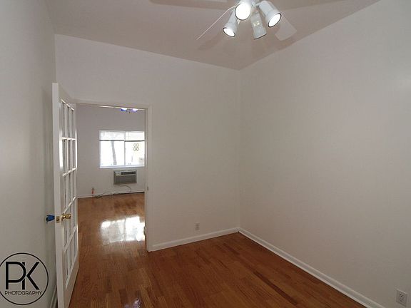5th image of 67 Jewel St APT 1L