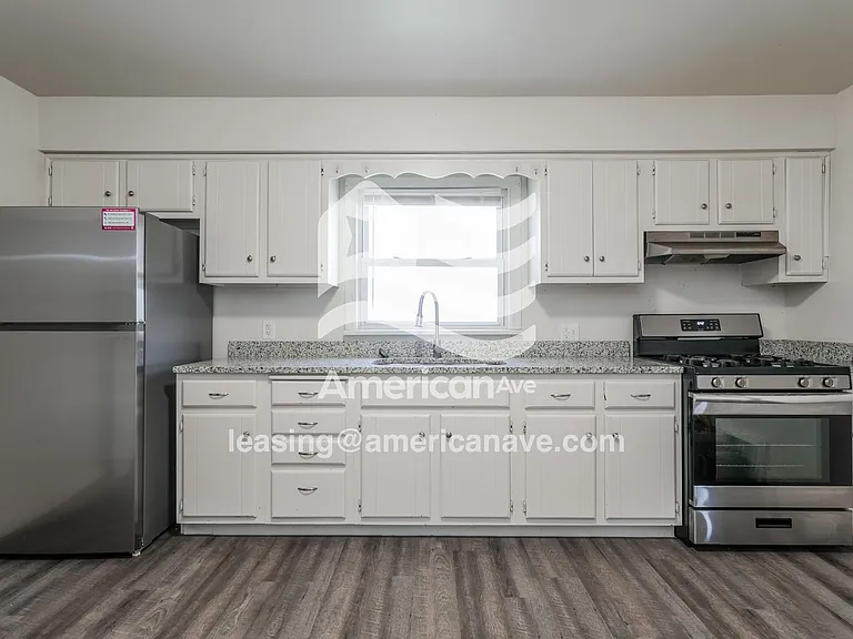 1789186_006_kitchen_13717784.jpg
