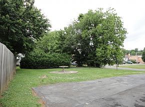 5th image of 114 W Chilhowie Ave
