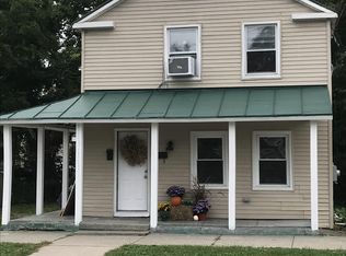17 Walworth St APT 1, Saratoga Springs, NY 12866