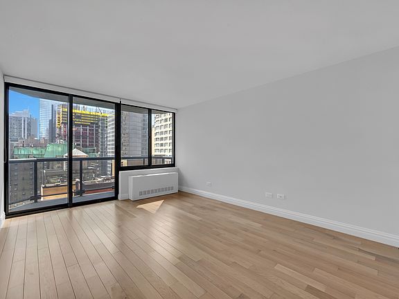 3rd image of 235 W 48th St APT 21F