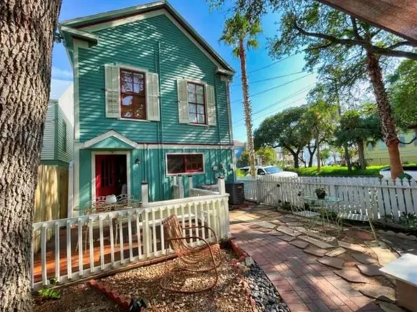 2328 Avenue M, Galveston, TX 77550