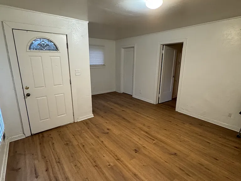 living/dining room