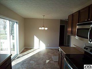 4th image of 8107 E County Road 300 N