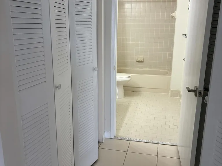 9110 Fairbanks Ln #4 — Photo 16