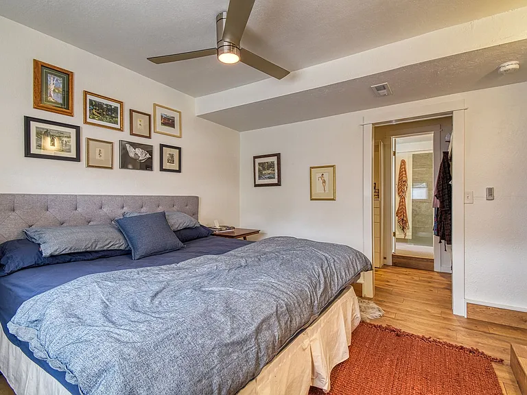 410 Pearl St — Photo 20